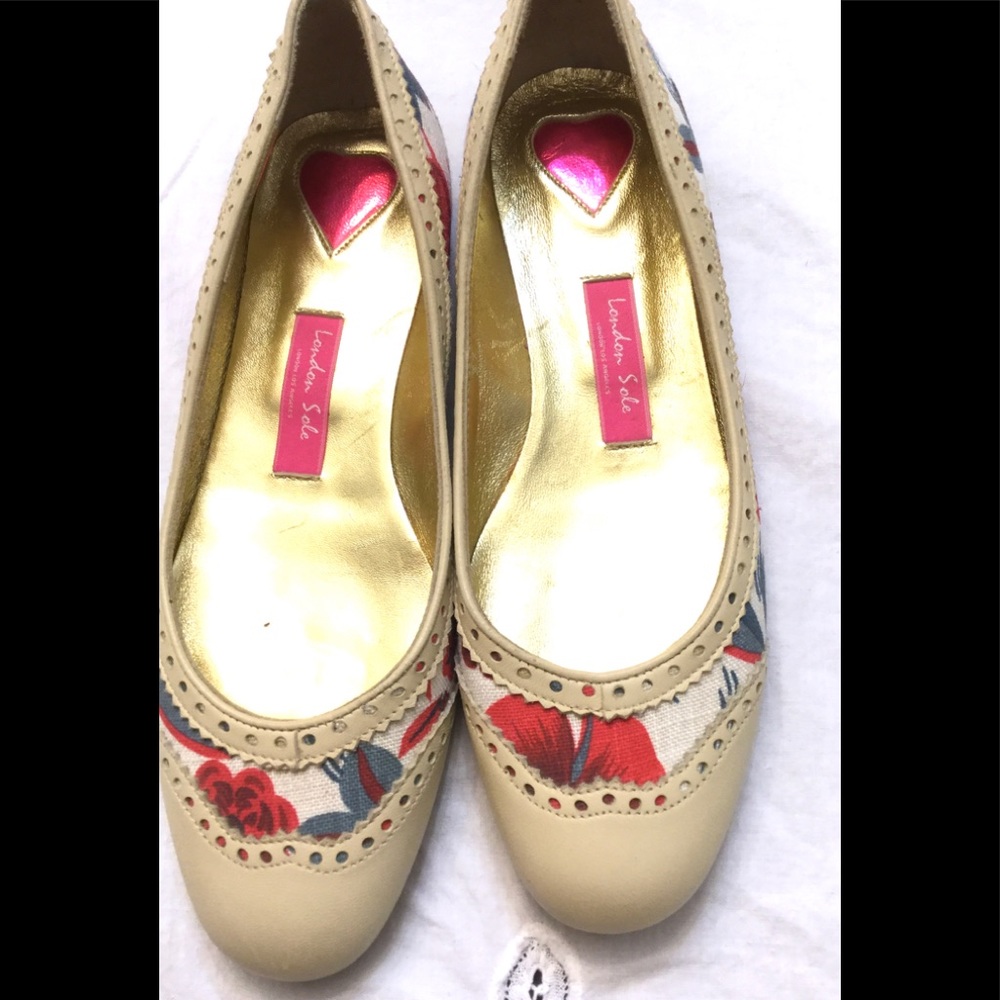 London Sole Floral Beige Leather Flat 37.5